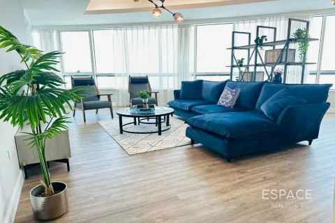 Apartment til leje i Dubai Marina, Dubai, UAE 4 soveværelser, 228 kvm № 738361 - foto 2