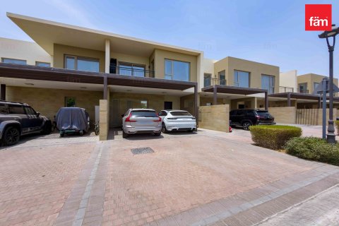 Villa itt: Dubai, EAE, 3 hálószoba, 159.2 m², azonosító: 738587 - fénykép 28