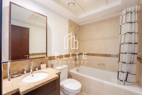 דירה להשכרה ב Downtown Dubai (Downtown Burj Dubai), Dubai, איחוד האמירויות  2 חדרי שינה, 119 מ"ר, מספר 736483 - תמונה 10