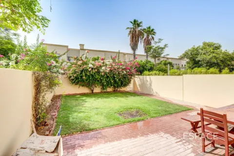 The Springs, Dubai, संयुक्त अरब अमीरात में विला, 3 बेडरूम, 228 वर्ग मीटर, संख्या 738329 - फ़ोटो 18