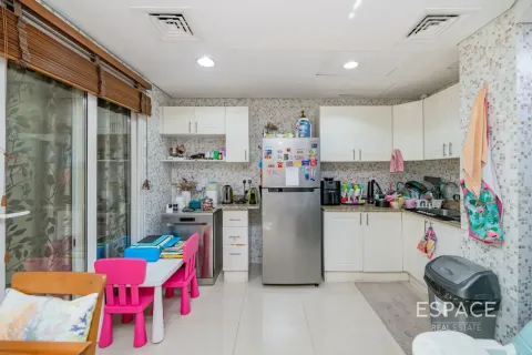 Vila di The Springs, Dubai, UEA 2 kamar tidur, 153 m2 nomor 738330 - foto 5