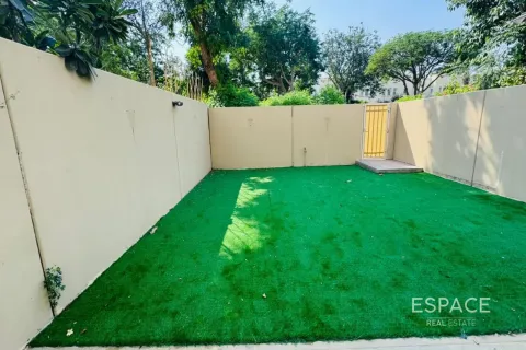 Vila di The Springs, Dubai, UEA 2 kamar tidur, 153 m2 nomor 738330 - foto 14