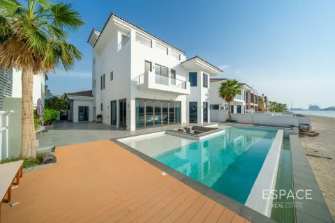 Villa i Palm Jumeirah, Dubai, UAE 6 soveværelser, 465 kvm № 738332
