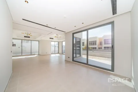 Villa en alquiler en Al Furjan, Dubai, EAU 5 dormitorios, 538 m2 № 738333 - foto 4