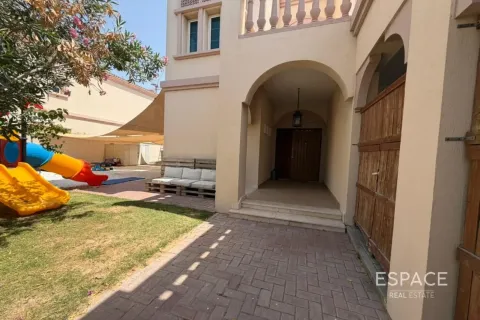 וילה להשכרה ב Jumeirah Village Triangle, Dubai, איחוד האמירויות  2 חדרי שינה, 278 מ"ר, מספר 738327 - תמונה 3