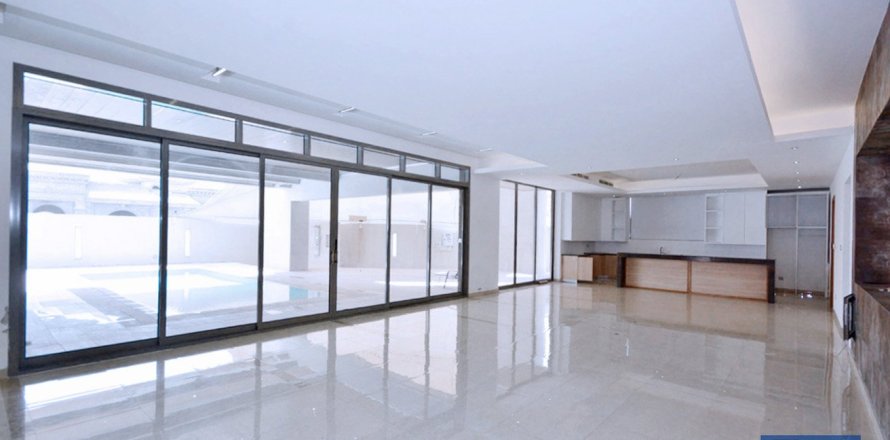 Villa in Al Warqa'a, Dubai, VAE 7 slaapkamers, 1087 vr.m. nr 704723