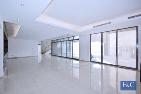 Villa te huur in Al Warqa'a, Dubai, VAE 7 slaapkamers, 1087 vr.m., nr 704723 - foto 2
