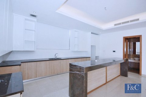 Villa te huur in Al Warqa'a, Dubai, VAE 7 slaapkamers, 1087 vr.m., nr 704723 - foto 9