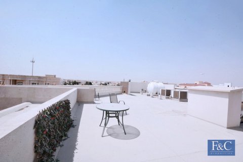 Villa te huur in Al Warqa'a, Dubai, VAE 7 slaapkamers, 1087 vr.m., nr 704723 - foto 27