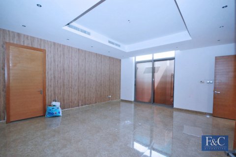 Villa te huur in Al Warqa'a, Dubai, VAE 7 slaapkamers, 1087 vr.m., nr 704723 - foto 7