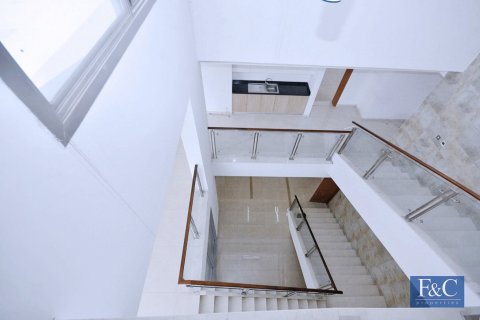 Villa te huur in Al Warqa'a, Dubai, VAE 7 slaapkamers, 1087 vr.m., nr 704723 - foto 26