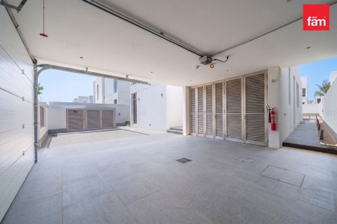 Dubai, UAE의 판매용 빌라 침실 5개, 561제곱미터 번호 705921 - 사진 23