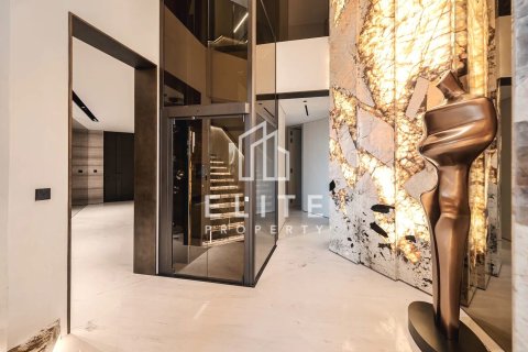 Villa til salg i Palm Jumeirah, Dubai, UAE 5 soveværelser, 684 kvm № 736347 - foto 2