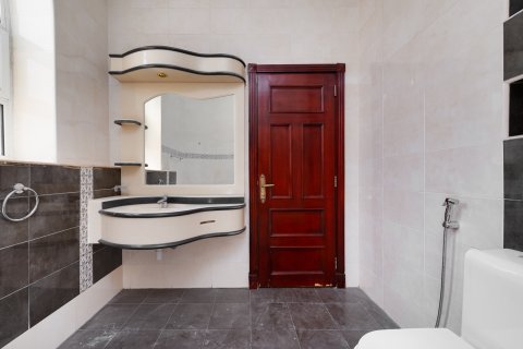 Vilă de închiriat în Al Barsha, Dubai, EAU 5 dormitoare, 349.97 mp.  №764303 - poză 13