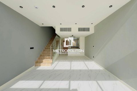 Adosado en venta en Rukan, Dubai, EAU 2 dormitorios, 124 m2 № 665282 - foto 3