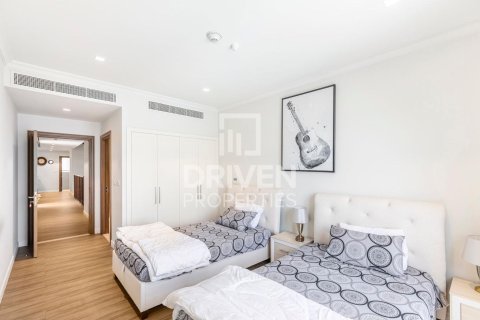 Villa te koop in Jumeirah, Dubai, VAE 4 slaapkamers, 450.21 vr.m., nr 761504 - foto 5