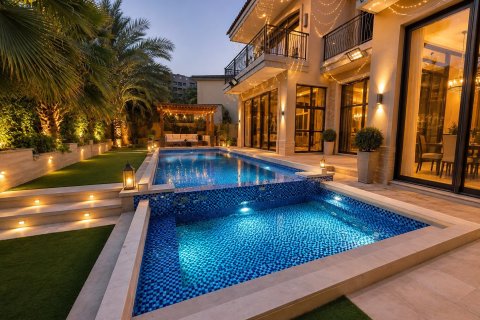 Villa i Jumeirah Golf Estates, Dubai, UAE 5 sovrum, 817.48 kvm Nr. 750812
