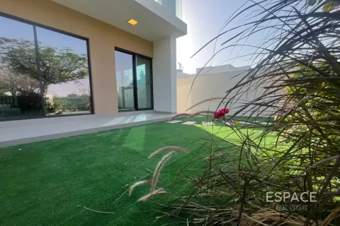 Kamienica na sprzedaż w DAMAC Hills (Akoya by DAMAC), Dubai, ZEA 4 sypialnie, 191 mkw., nr 737935 - zdjęcie 3