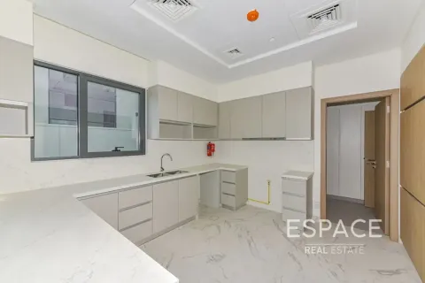 Villa Al Furjan, Dubaijā, AAE 4 istabas, 388 m2 Nr. 661244 - attēls 3