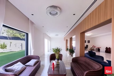 Villa til leje i Dubai, UAE 8 soveværelser, 1333.4 kvm № 710834 - foto 8