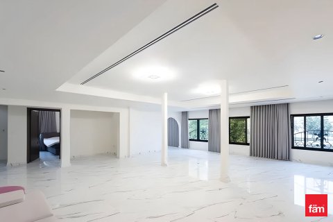 Villa til leje i Dubai, UAE 8 soveværelser, 1333.4 kvm № 710834 - foto 3