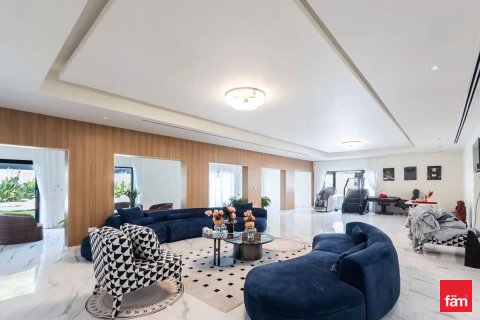 Villa til leje i Dubai, UAE 8 soveværelser, 1333.4 kvm № 710834 - foto 2