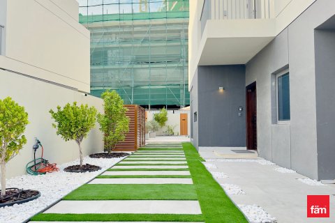 Villa in Dubai, UAE 3 bedrooms, 285.8 sq.m. № 708057 - photo 6