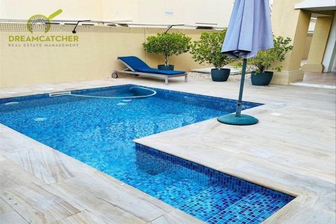 Vila di Umm Al Quwain Marina, UEA 3 kamar tidur, 325.2 m2 nomor 512579 - foto 4
