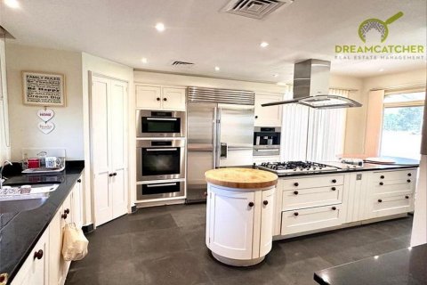 Villa itt: Al Hamra Village, Ras Al Khaimah, EAE, 5 hálószoba, 626.5 m², azonosító: 512578 - fénykép 6