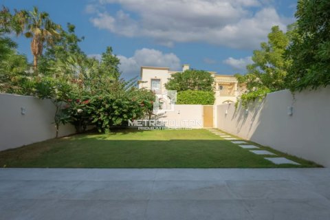 Rijtjeshuis te koop in The Springs, Dubai, VAE 3 slaapkamers, 255 vr.m., nr 664130 - foto 2