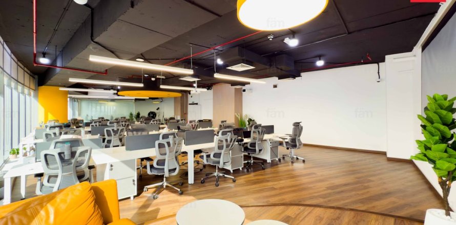 Iroda itt: Dubai, EAE, 102.3 m², azonosító: 669670