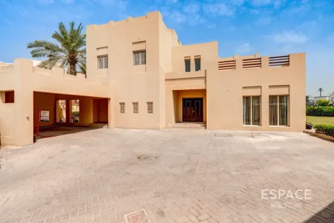 Vila di Meadows, Dubai, UAE 5 bilik tidur, 571 meter persegi № 738203 - foto 20
