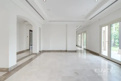 Vila di Meadows, Dubai, UAE 5 bilik tidur, 571 meter persegi № 738203 - foto 2