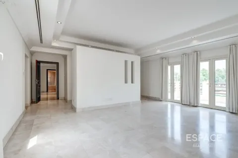 Vila di Meadows, Dubai, UAE 5 bilik tidur, 571 meter persegi № 738203 - foto 10