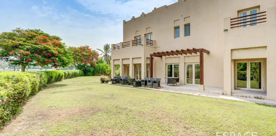 Vila di Meadows, Dubai, UAE 5 bilik tidur, 571 meter persegi № 738203