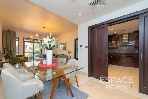 Apartmen di Downtown Dubai (Downtown Burj Dubai), UAE 2 bilik tidur, 126 meter persegi № 738207 - foto 4