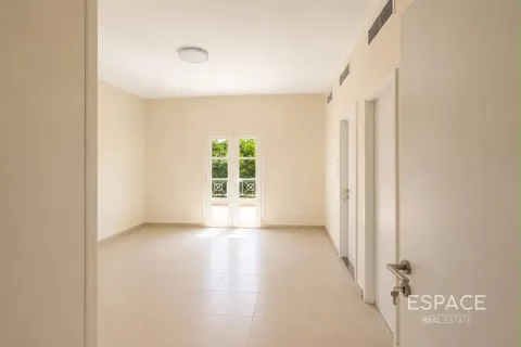 וילה להשכרה ב Meadows, Dubai, איחוד האמירויות  3 חדרי שינה, 320 מ"ר, מספר 738206 - תמונה 3