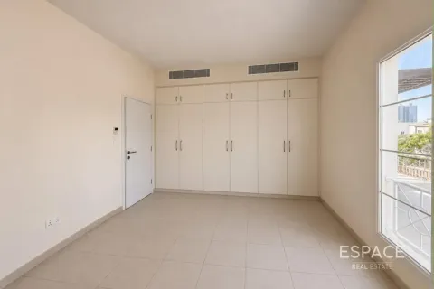 וילה להשכרה ב Meadows, Dubai, איחוד האמירויות  3 חדרי שינה, 320 מ"ר, מספר 738206 - תמונה 5