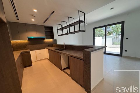 Shtëpi në qytet në Tilal Al Ghaf, Dubai, Emiratet e Bashkuara Arabe 4 dhoma gjumi, 225.01 m2. № 761229