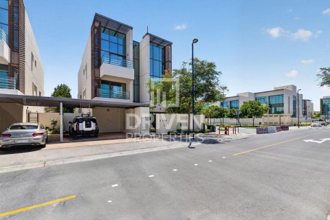 Villa til salgs i Meydan, Dubai, Emiratene 6 soverom, 512.55 kvm Nr. 761983 - Foto 26