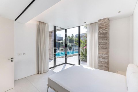 Jumeirah, Dubai, संयुक्त अरब अमीरात में विला, 5 बेडरूम, 940.55 वर्ग मीटर, संख्या 761982 - फ़ोटो 19