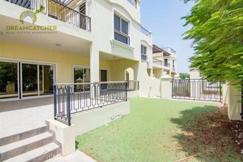 تاون هاوس للبيع في Al Hamra Village، رأس الخيمة، الإمارات العربية المتحدة 4 غرفة نوم ، 371.6 متر مربع ، رقم 512562 - صورة 6