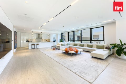 Apartment i City Walk, Dubai, UAE 4 soveværelser, 392 kvm № 630531