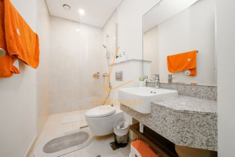 Villa in Motor City, Dubai, UAE 3 bedrooms, 240 sq.m. № 765851 - photo 19