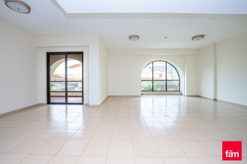 Appartamento in affitto a Dubai, EAU 3 camere da letto, 185.4 mq. № 763279 - foto 7