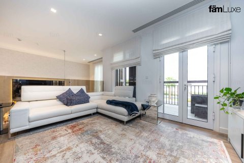 Vila di Dubai, UAE 3 bilik tidur, 356.4 meter persegi № 652428 - foto 25
