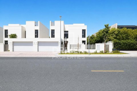 Huvila Jumeirah Park, Dubai, Arabiemiraatit 5 makuuhuonetta, 710.89 m2 № 765069 - kuva 2