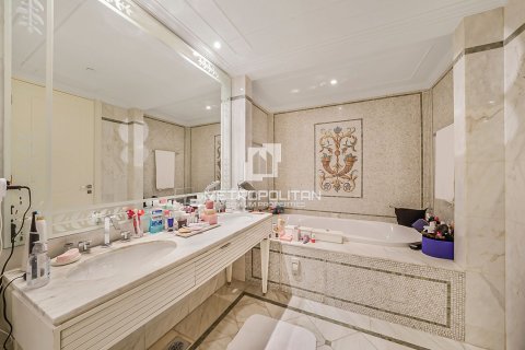 Lägenhet till försäljning i Culture Village, Dubai, UAE 3 sovrum, 353 kvm Nr. 663561 - fotografi 23