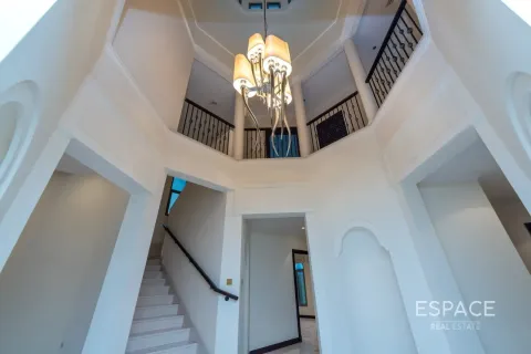 Villa sa Palm Jumeirah, Dubai, UAE 4 silid-tulugan, 465 sq.m. № 649483 - larawan 8