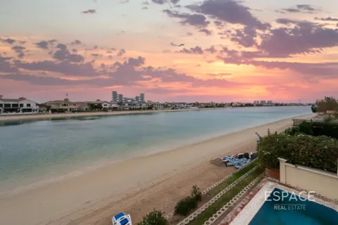 Villa sa Palm Jumeirah, Dubai, UAE 4 silid-tulugan, 465 sq.m. № 649483 - larawan 13